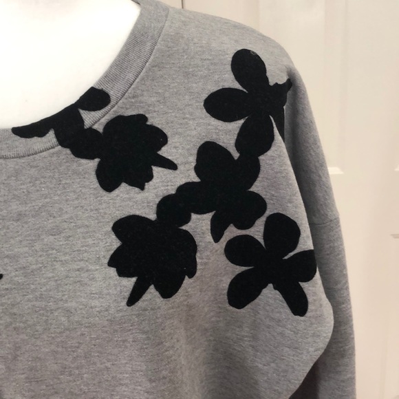 J CREW Embroidered flower sweatshirt, NWT - Picture 2 of 9